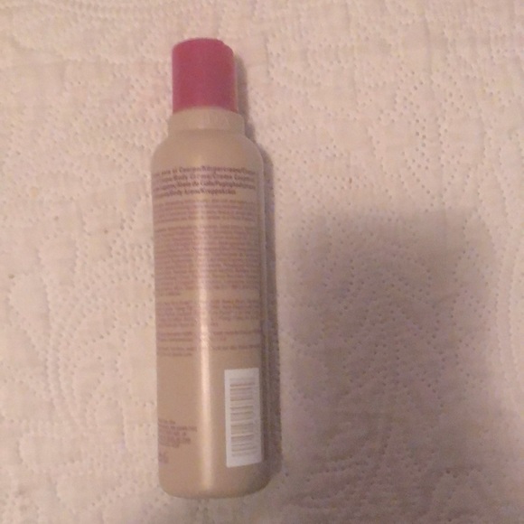 AVEDA Cherry Almond Body Lotion 🍒 - Picture 4 of 4